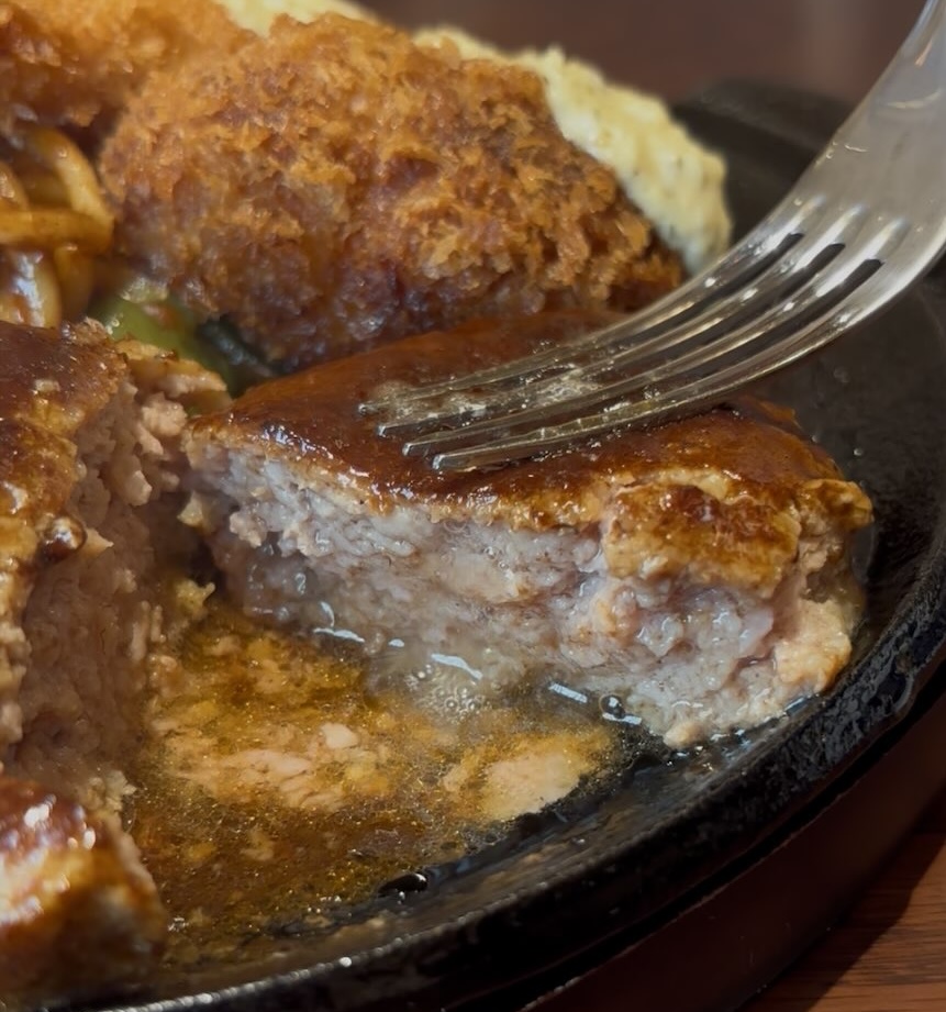 洋食とケーキ グラメル(岡崎市) ハンバーグ