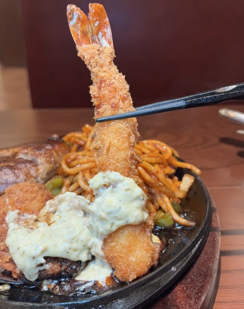 洋食とケーキ グラメル(岡崎市) エビフライ