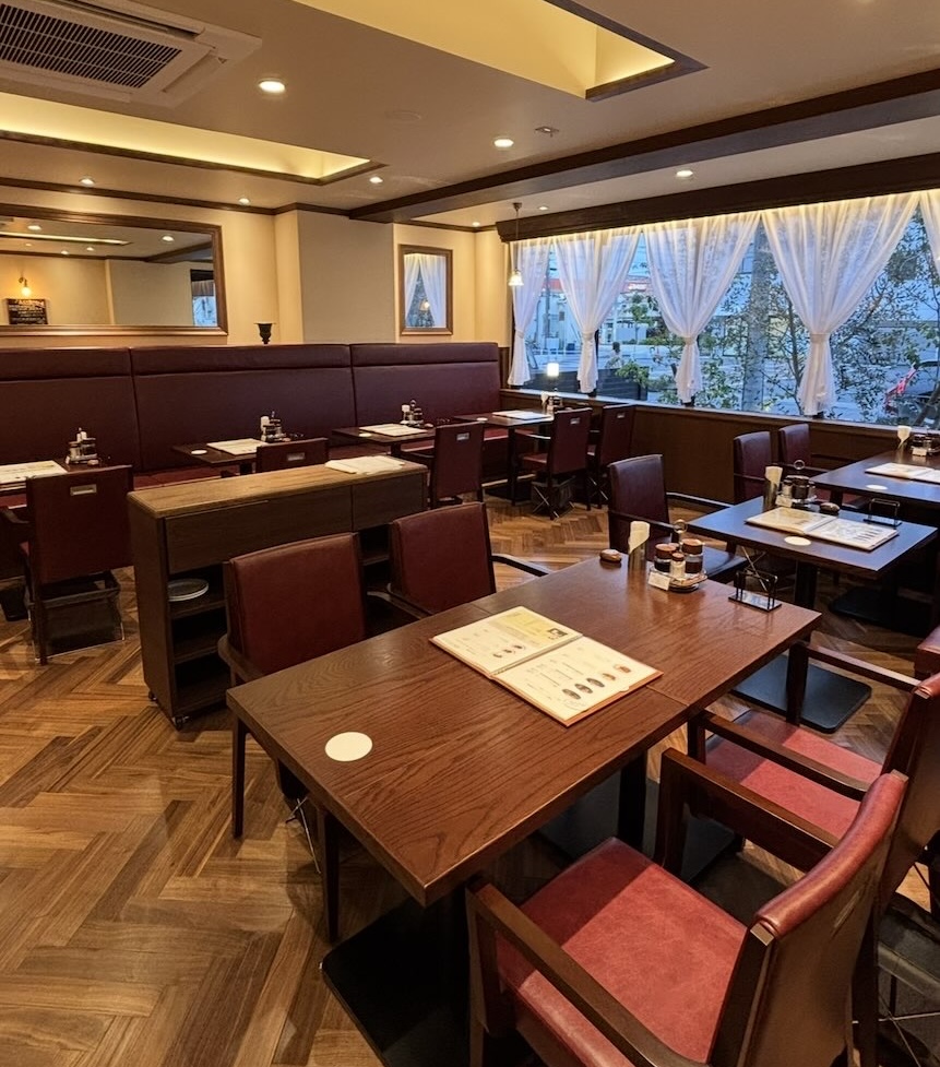 洋食とケーキ グラメル(岡崎市) 店内風景