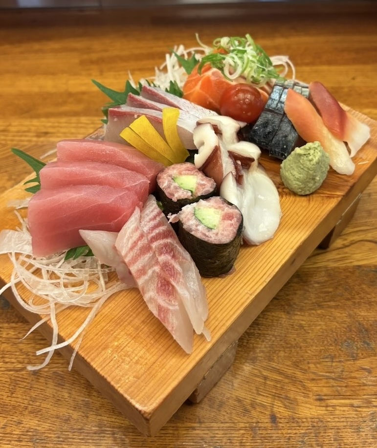 魚処 たく兵衛(豊田市) お刺身8種盛り