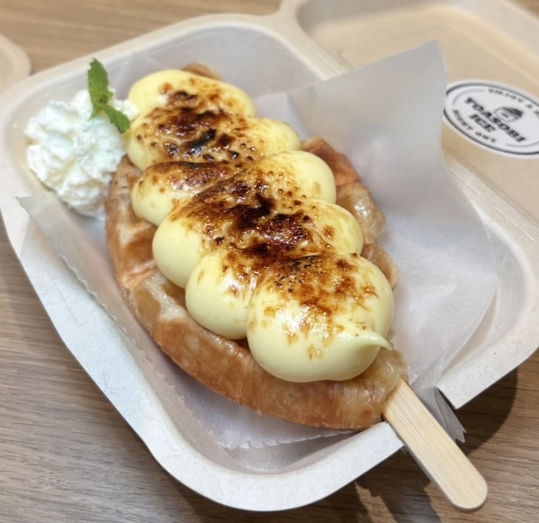 夜遊びアイス豊田陣中店　クロッフル（ブリュレ）