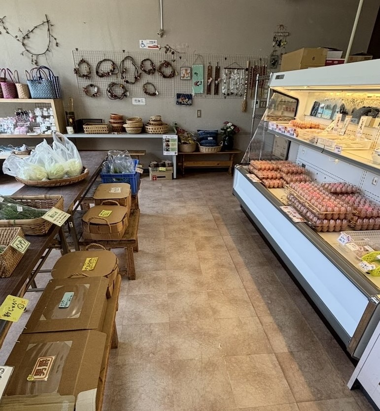 たまご村 小原本店　店内風景