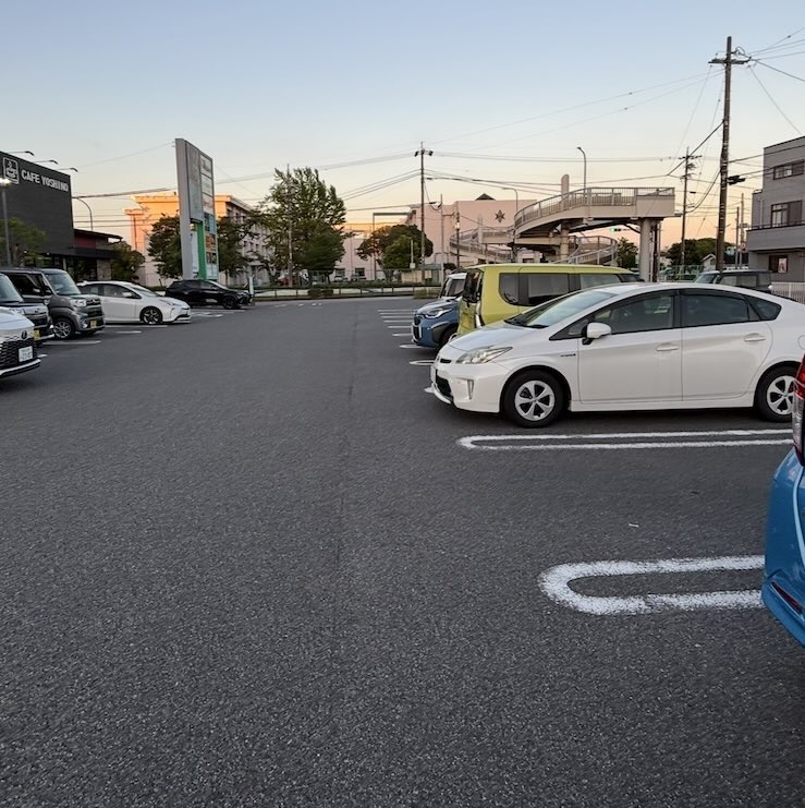 籠香（豊田市）　駐車場