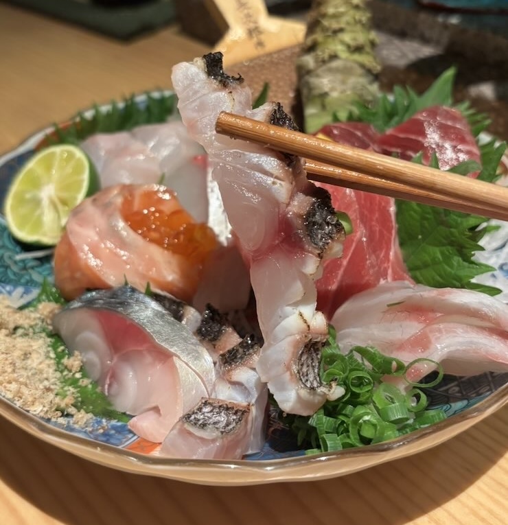 かき小屋厚岸水産 元城店　黄金のサバ