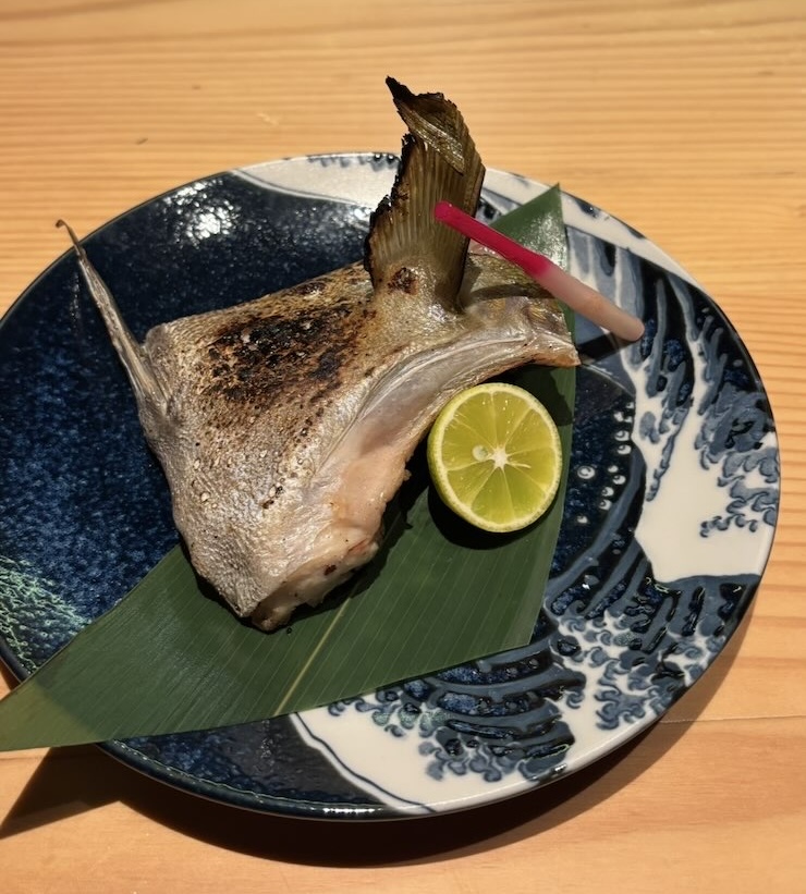かき小屋厚岸水産 元城店　カンパチの焼き物