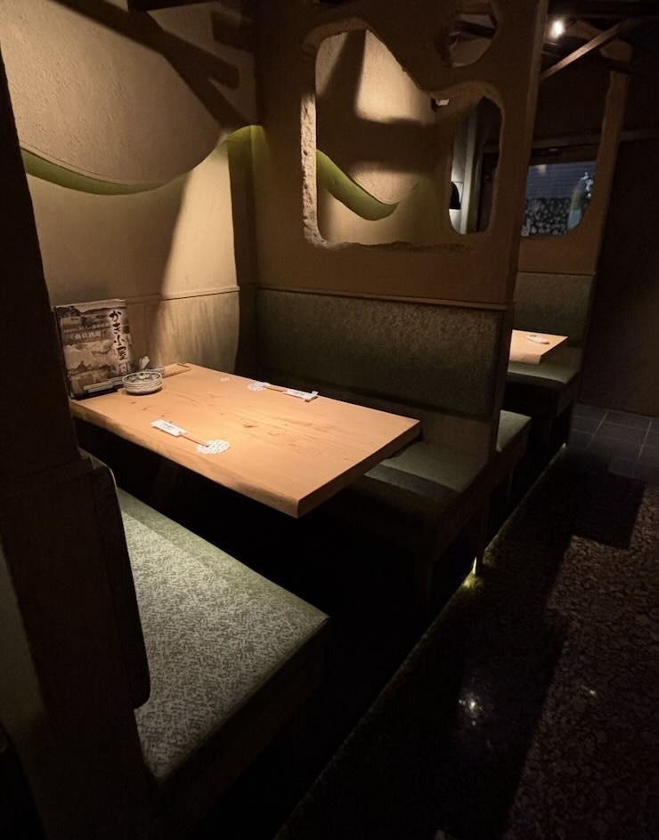 かき小屋厚岸水産 元城店 店内風景