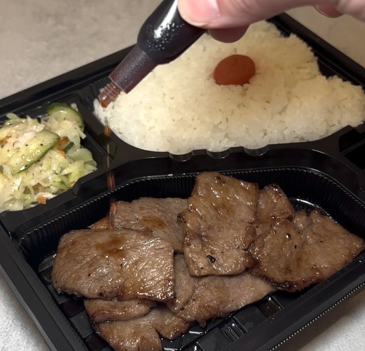 キズナ亭(豊田市) 牛カルビ弁当大盛のタレ