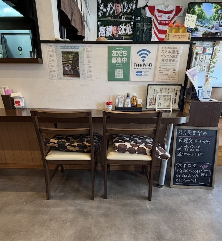 cafe TOOLS（豊田市）　店内風景