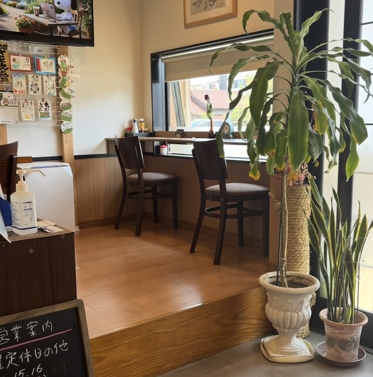 cafe TOOLS（豊田市）　店内風景