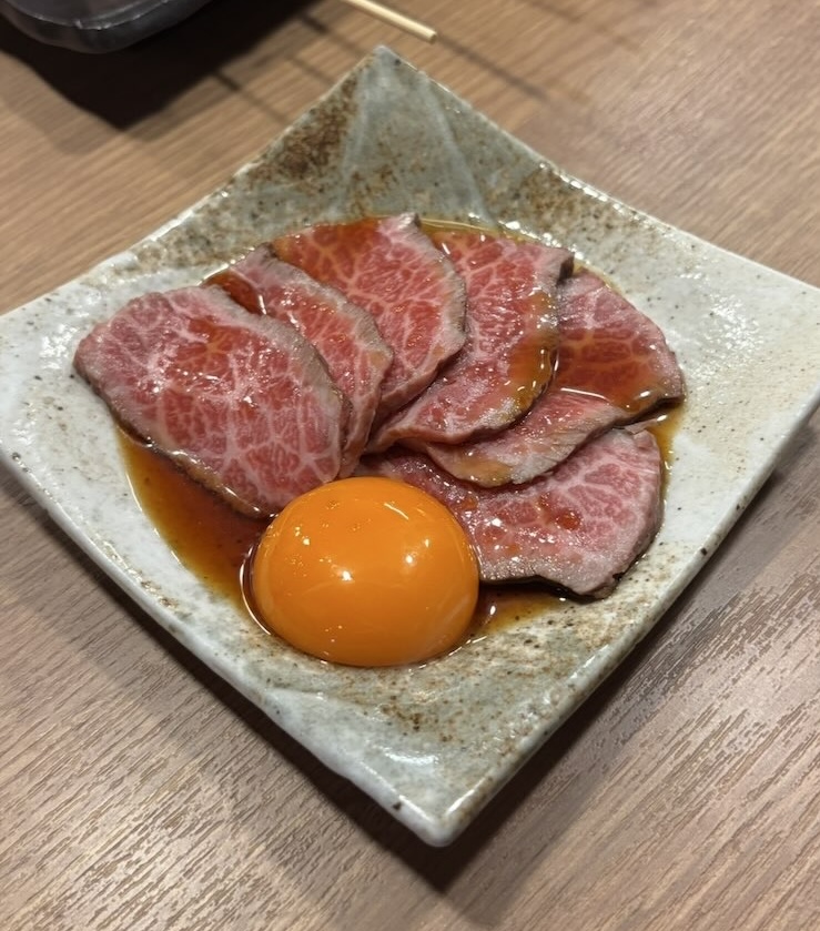 西町おいでん屋台村(豊田市) 百乃助の牛のタタキ
