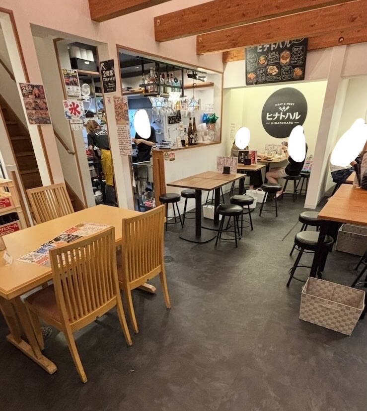 西町おいでん屋台村(豊田市) 奥の店舗内
