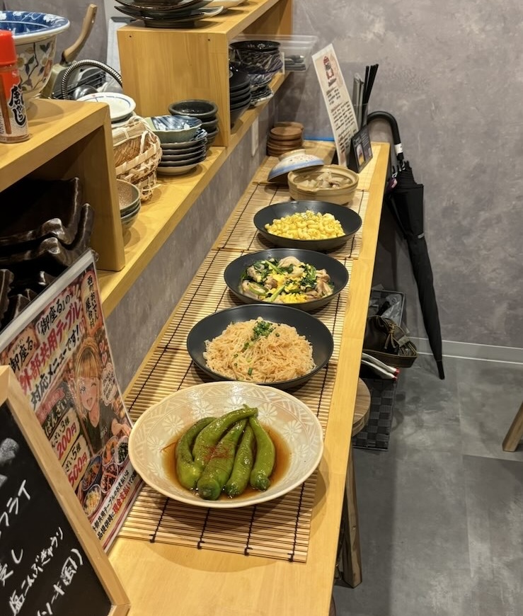 西町おいでん屋台村(豊田市) 御座るの店内