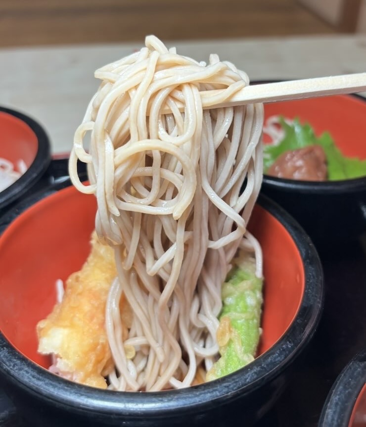 美伊屋(うまいや)豊田市 海老天そば