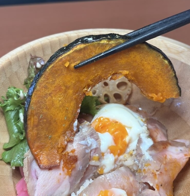 さくら家(豊田市) 猿投山丼のかぼちゃ