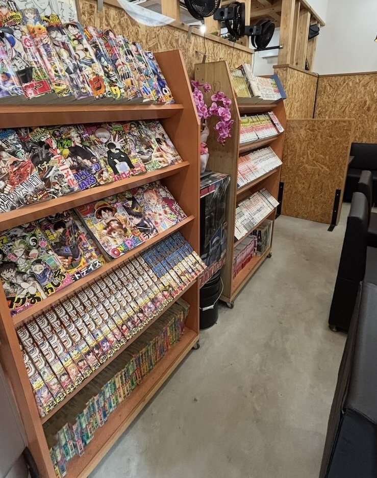 さくら家(豊田市) 漫画コーナー