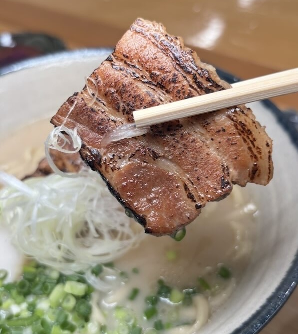 ナンクル豊田大林店　アグー沖縄そばの三枚肉