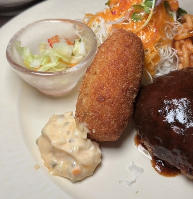 れすとらん仔馬 秋葉本店(安城市) カニクリームコロッケ