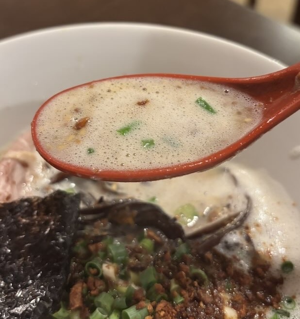 とんこつ名人かつみ屋（豊田市）　熊本ブラックらーめん