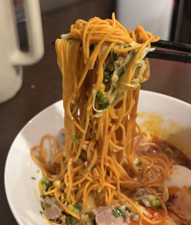 とんこつ名人かつみ屋（豊田市） とんこつ担々麺