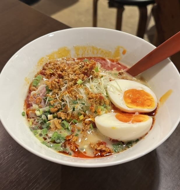 とんこつ名人かつみ屋（豊田市） とんこつ担々麺