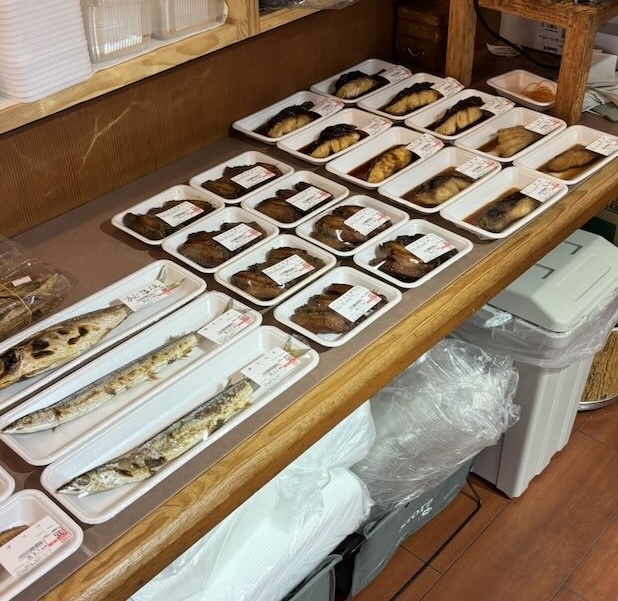 やおだい梅坪店 惣菜コーナー