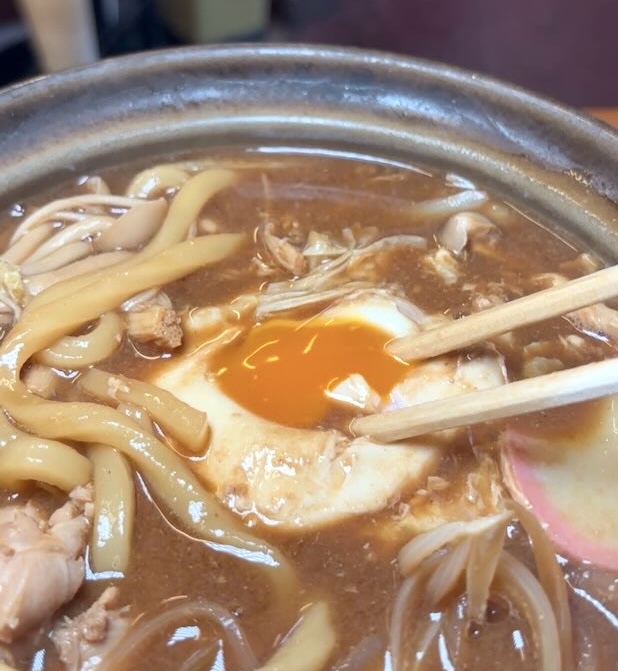 かもがたの名古屋コーチン味噌煮込みうどんの卵