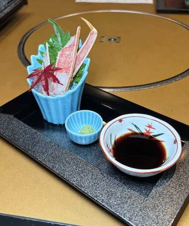 かに刺身の盛り付け